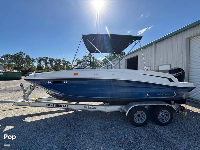 Slide: The Image of Bayliner VR5 OB 2023 - 16395892