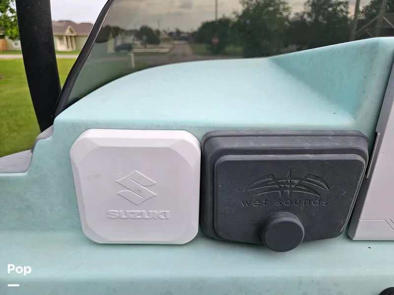 Slide: The Image of Suzuki/wet Sound Controls - 15624650