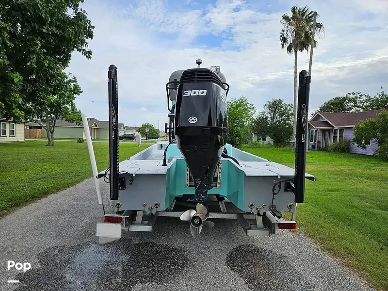 Slide: The Image of Rear View With Engine/power Poles - 15635999