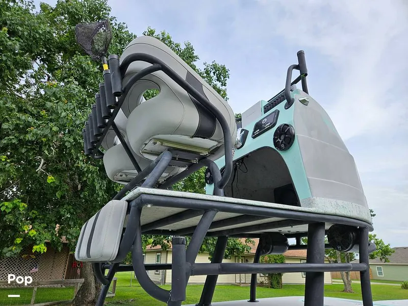 Slide: The Image of Mid-rise Seats/console - 15624577