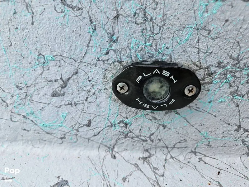 Slide: The Image of Deck Lights - 15624599