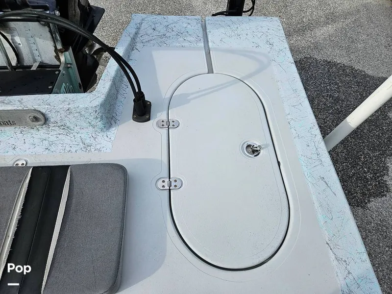 Slide: The Image of Battery Compartment - 15624622