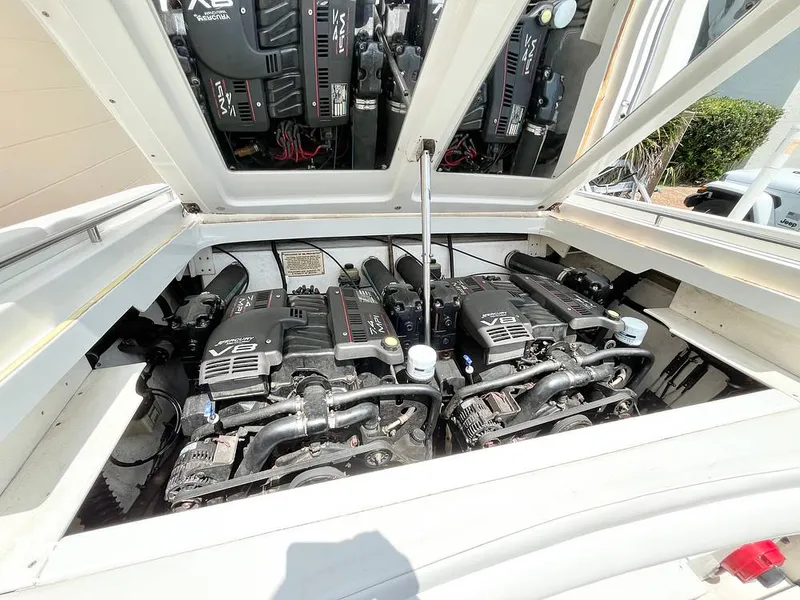 Slide: The Image of Twin 7.4L MPI Engines - 15688259