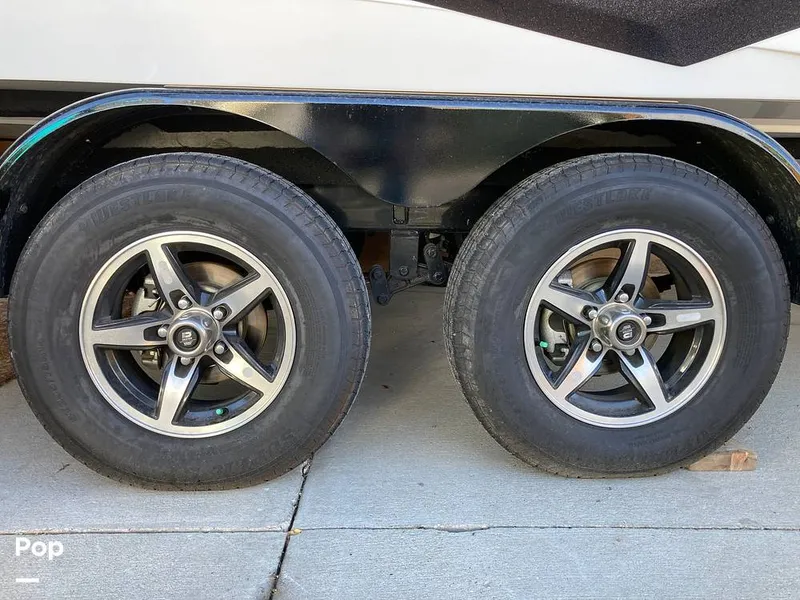 Slide: The Image of Disc Brakes - 16135101