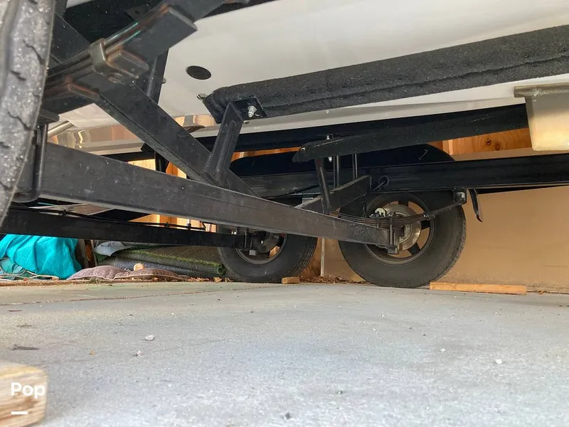 Slide: The Image of Trailer Axle - 16135105