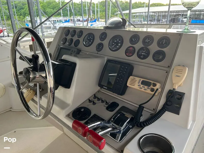 Slide: The Image of Carver Yachts 380 Santego 2000 - 15478903