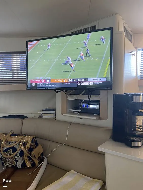 Slide: The Image of Carver Yachts 380 Santego 2000 - 15358771