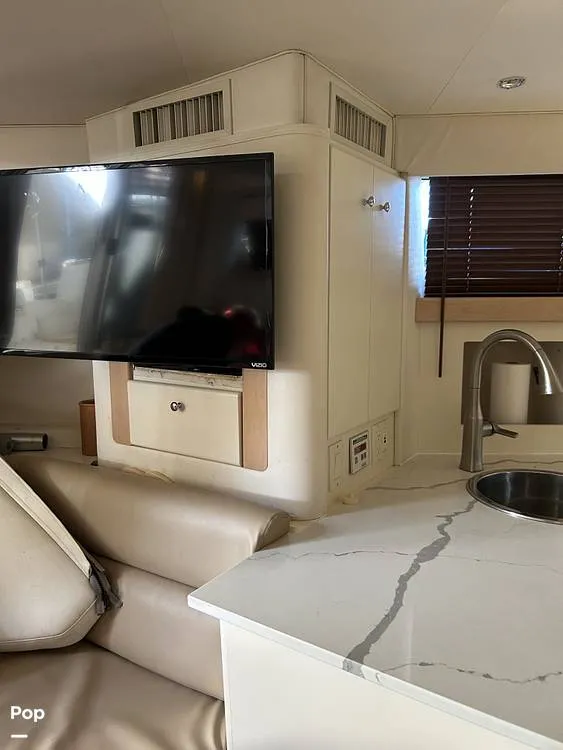 Slide: The Image of Carver Yachts 380 Santego 2000 - 15358781