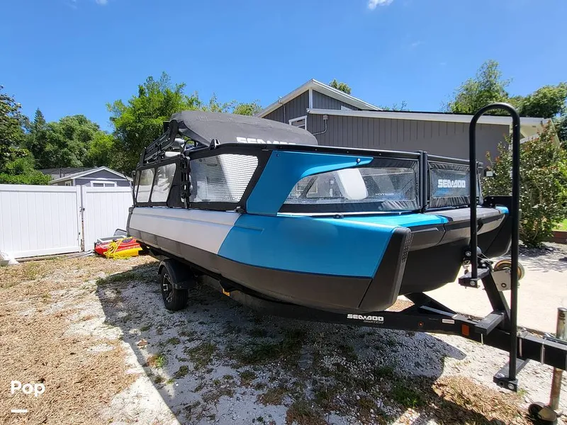 Slide: The Image of Sea-Doo Switch Sport 21 2022 - 15418429