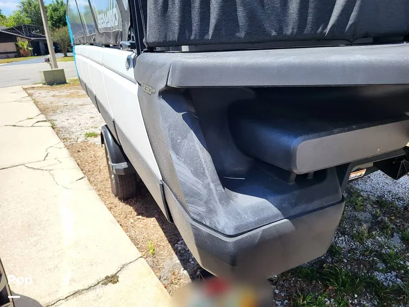 Slide: The Image of Sea-Doo Switch Sport 21 2022 - 15418445