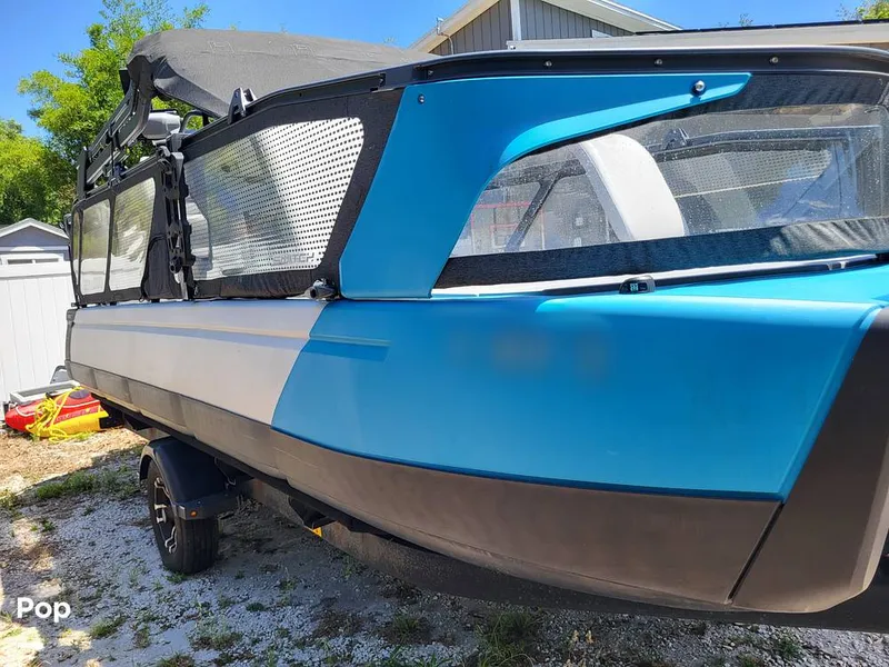 Slide: The Image of Sea-Doo Switch Sport 21 2022 - 15418457