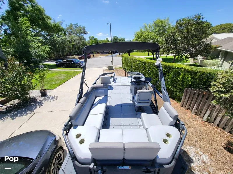 Slide: The Image of Sea-Doo Switch Sport 21 2022 - 15418422