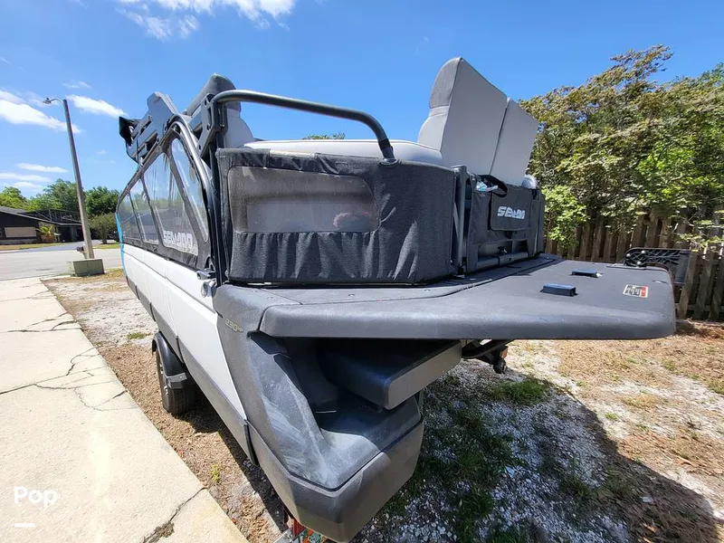 Slide: The Image of Sea-Doo Switch Sport 21 2022 - 15418425