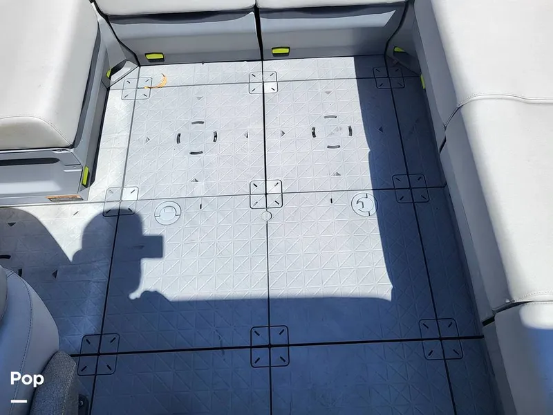 Slide: The Image of Sea-Doo Switch Sport 21 2022 - 15418911