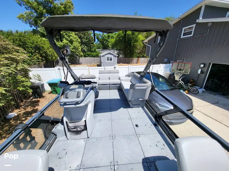 Slide: The Image of Sea-Doo Switch Sport 21 2022 - 15418921