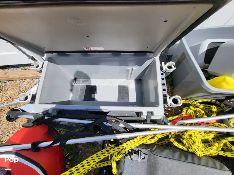 Slide: The Image of Sea-Doo Switch Sport 21 2022 - 15418926