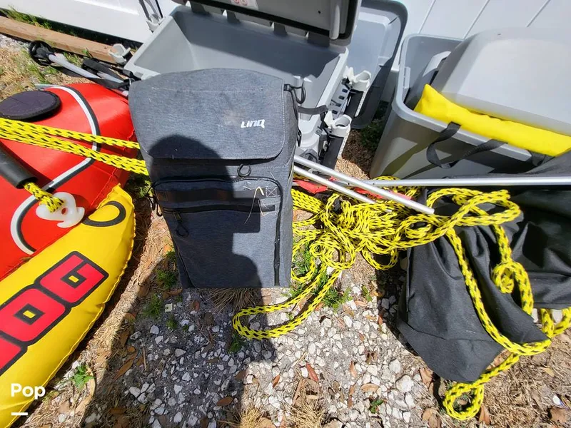 Slide: The Image of Sea-Doo Switch Sport 21 2022 - 15418929