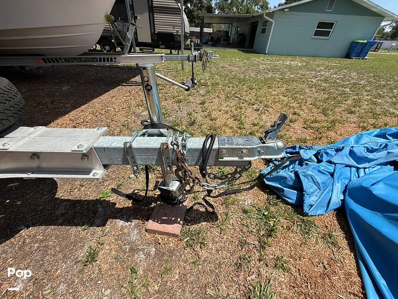 Slide: The Image of Grady-White Explorer 244 1995 - 15482665