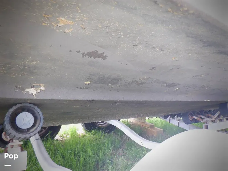 Slide: The Image of Regal 265 Commodore 1990 - 15403846