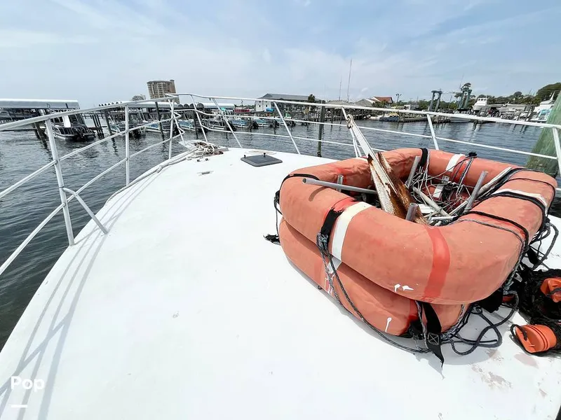 Slide: The Image of Aluminum Deck - 15391434