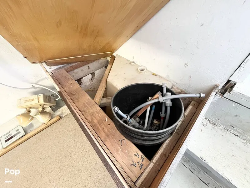 Slide: The Image of Water Tank - 15391453