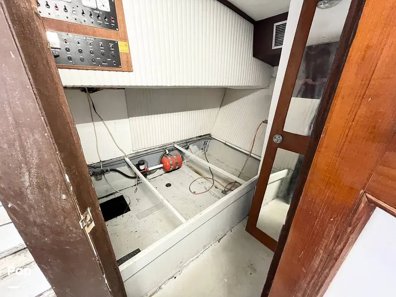 Slide: The Image of Aqua 44 1983 - 15391455