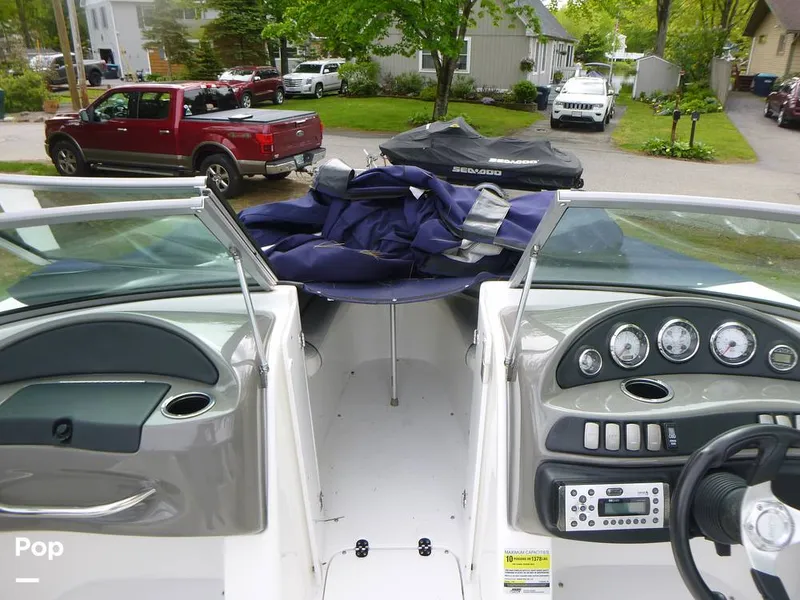 Slide: The Image of Rinker Captiva 216 2012 - 15510085