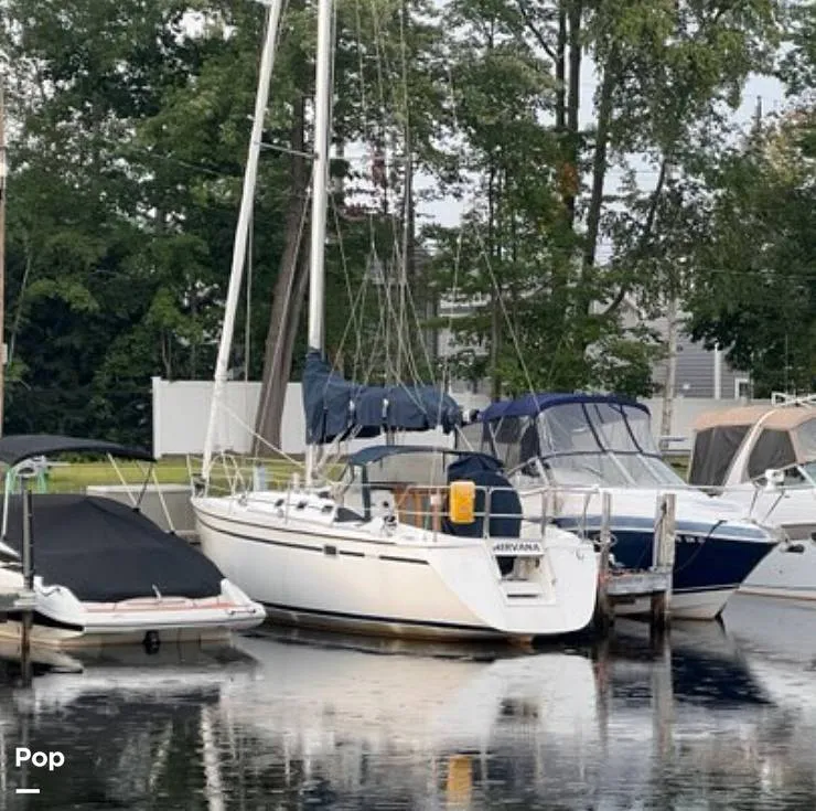 Slide: The Image of Hunter 33.5 1988 - 15407651