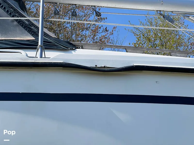 Slide: The Image of Hunter 33.5 1988 - 15557741