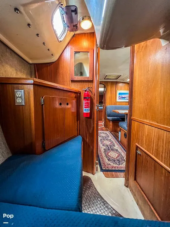 Slide: The Image of Hunter 33.5 1988 - 15557743