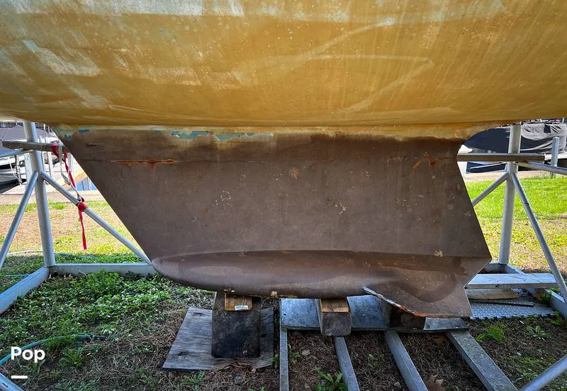 Slide: The Image of Hunter 33.5 1988 - 15557748