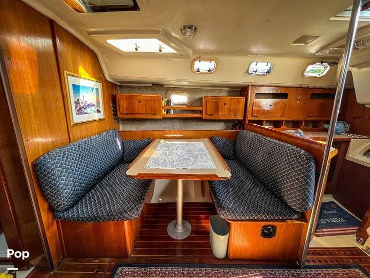 Slide: The Image of Hunter 33.5 1988 - 15557753