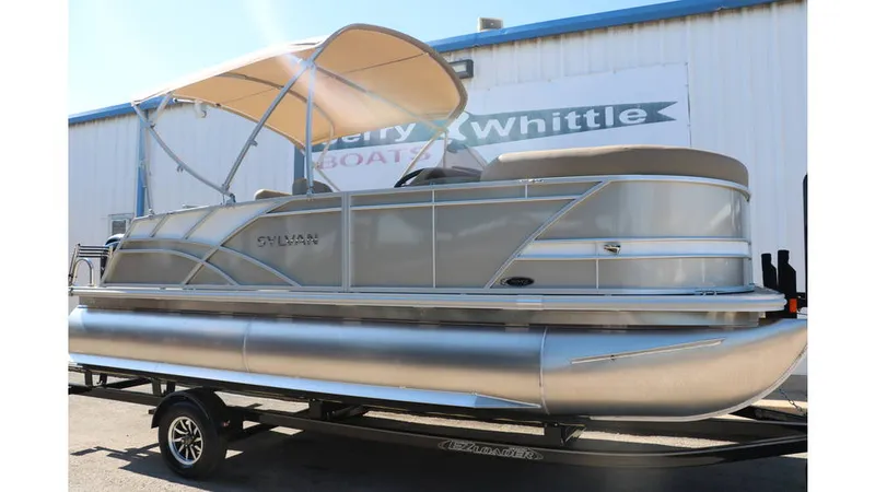 Slide: The Image of Sylvan Mirage 820 CLZ DH 2025 - 13