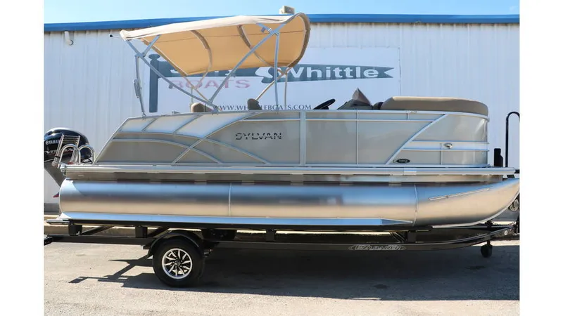 Slide: The Image of Sylvan Mirage 820 CLZ DH 2025 - 14