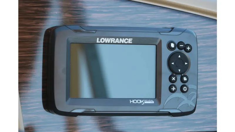 Slide: The Image of Sylvan Mirage 820 CLZ DH 2025 - 31