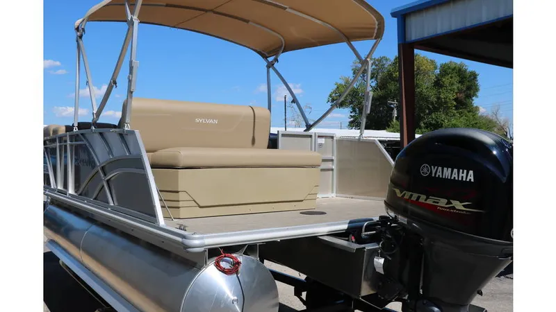 Slide: The Image of Sylvan Mirage 820 CLZ DH 2025 - 6