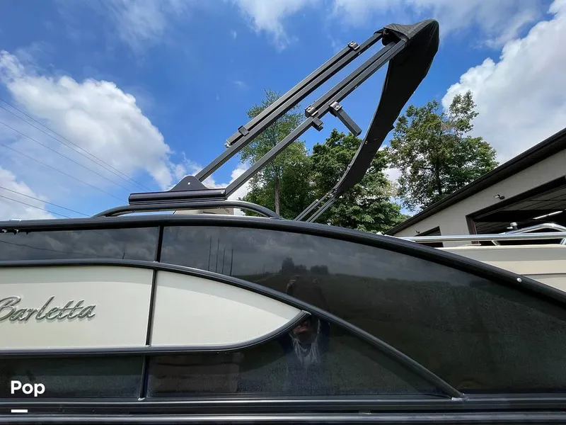 Slide: The Image of Barletta L25UC 2019 - 15503920