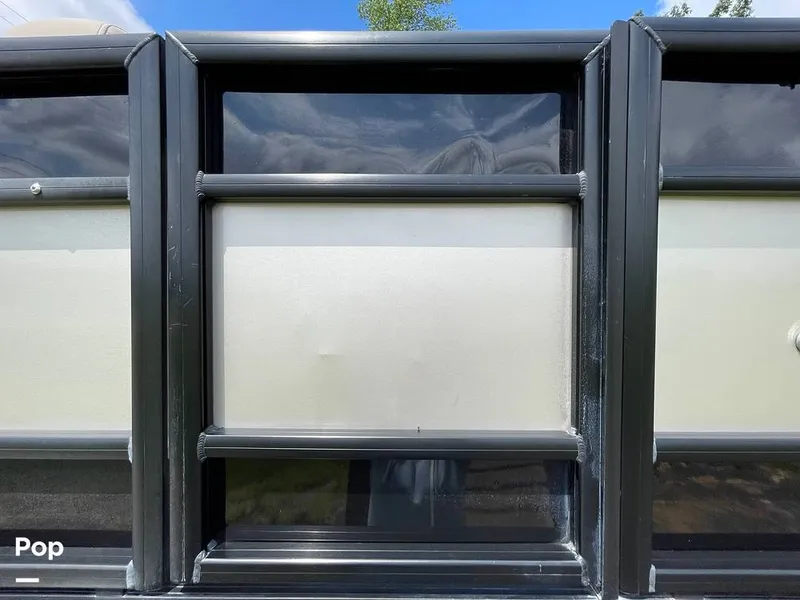 Slide: The Image of Barletta L25UC 2019 - 15504029