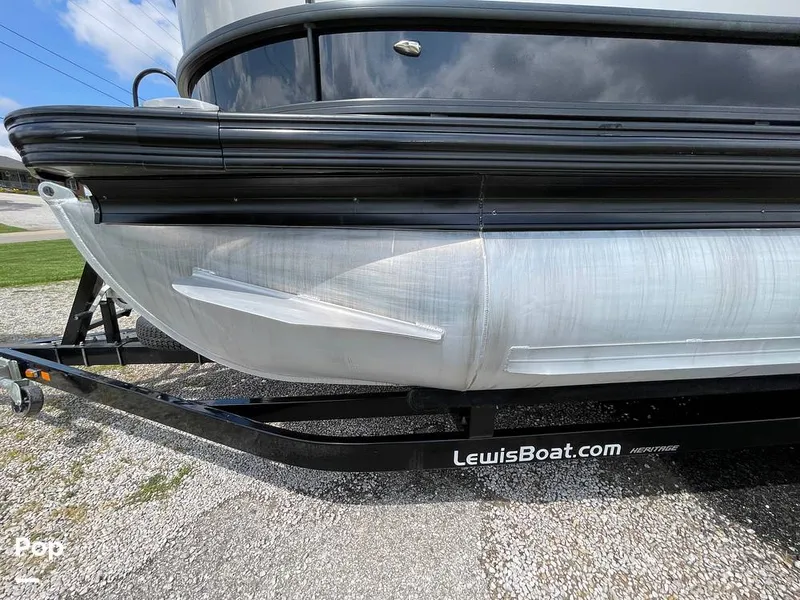 Slide: The Image of Barletta L25UC 2019 - 15504033