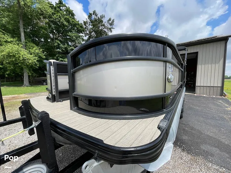 Slide: The Image of Barletta L25UC 2019 - 15504034