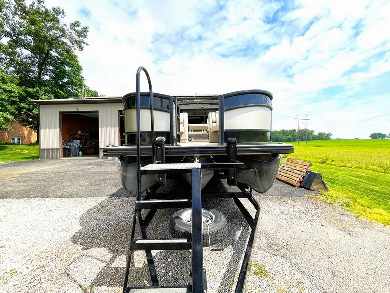 Slide: The Image of Barletta L25UC 2019 - 15503568