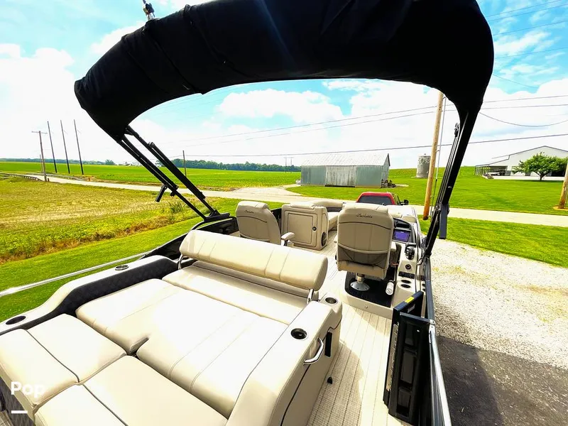 Slide: The Image of Barletta L25UC 2019 - 15503574