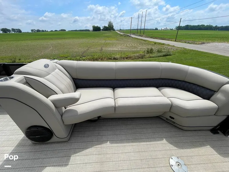 Slide: The Image of Barletta L25UC 2019 - 15503665