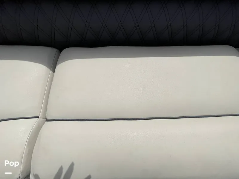 Slide: The Image of Barletta L25UC 2019 - 15503666