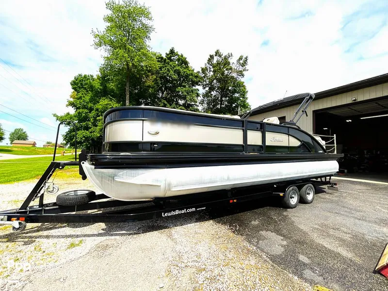 Slide: The Image of Barletta L25UC 2019 - 15503567