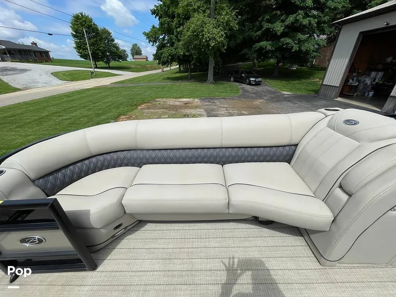 Slide: The Image of Barletta L25UC 2019 - 15503667