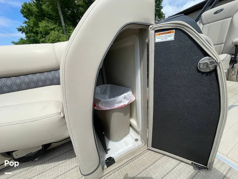 Slide: The Image of Barletta L25UC 2019 - 15503674