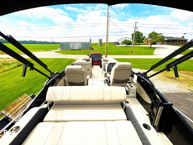 Slide: The Image of Barletta L25UC 2019 - 15503572