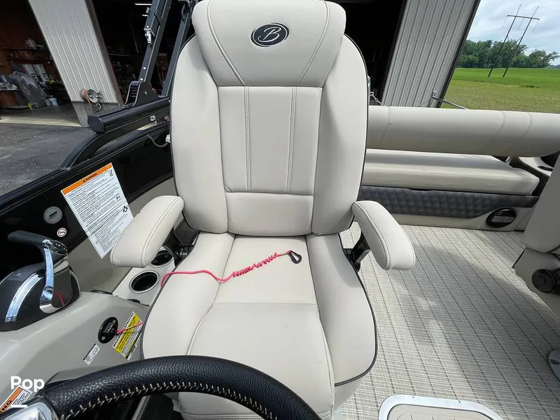 Slide: The Image of Barletta L25UC 2019 - 15503679