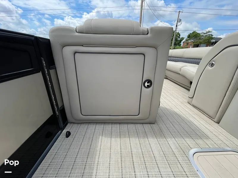 Slide: The Image of Barletta L25UC 2019 - 15503689